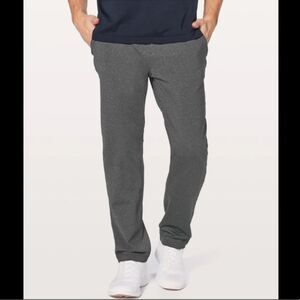 Lululemon Heathered gray Discipline straight leg stretch sweatPant 32” small